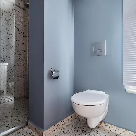Sleek Studio Flat With Central Location In Kadikoy Apartment Istanbul